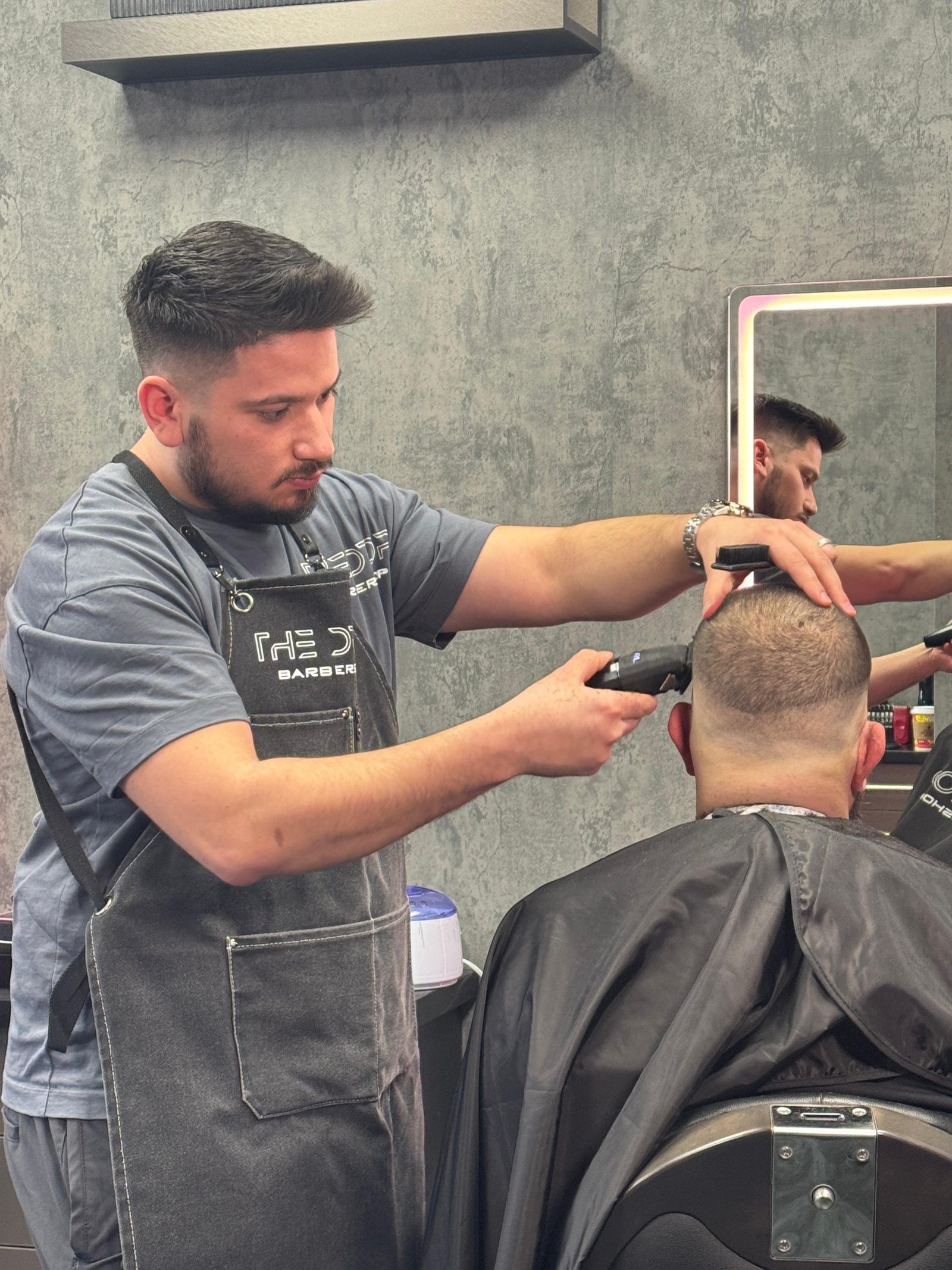 Moe - Professional Barber at The Drop Barbershop
